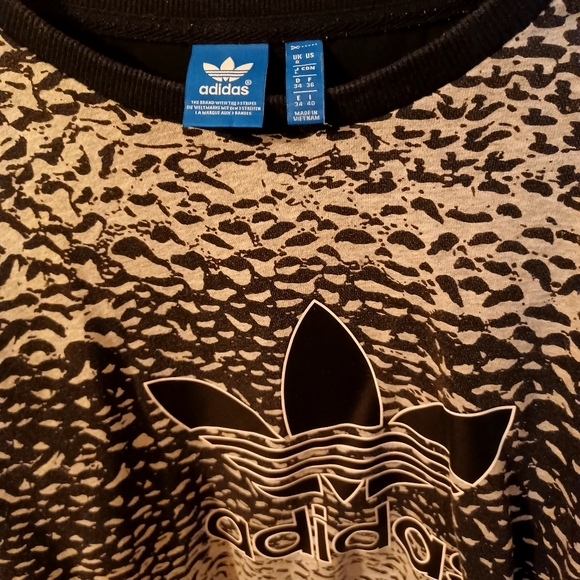 Adidas sweatshirt NWOT!! size Large!! - Picture 3 of 3